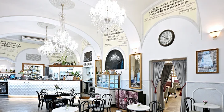 Otevřený voucher na snídani i klasické menu v Národní kavárně v centru města, 500-2000 Kč