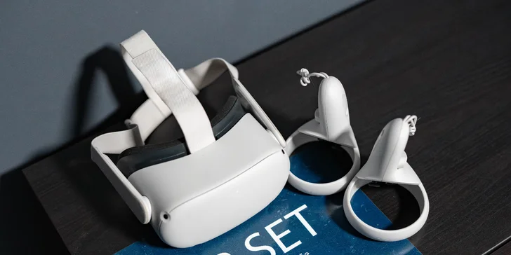 Závodní dráha i vesmír: 60 minut až 5 hodin ve studiu virtuální reality