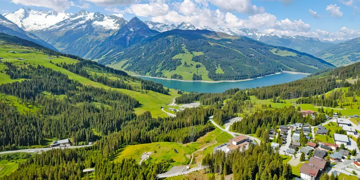 Vysoké Taury: krásný hotel přímo u Zillertal Areny s polopenzí a wellness