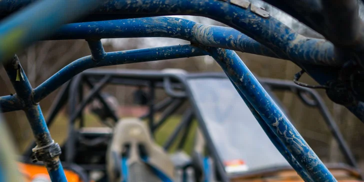 Zážitková spolujízda v offroad speciálu na terénní rallye trati v Přelouči