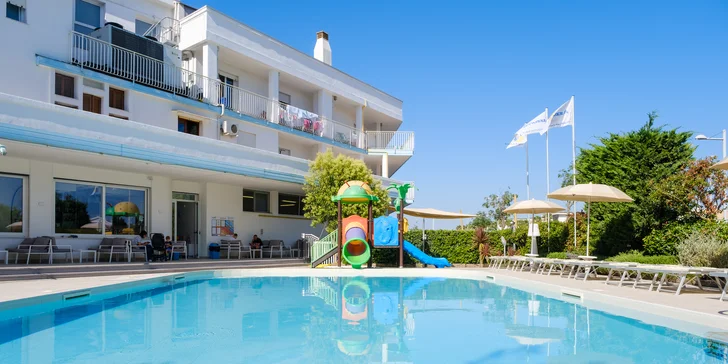 K moři do Itálie: family hotel u pláže, bazén, animační program a plná či polopenze
