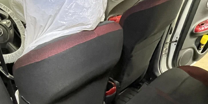 Čištění vozu: interiér nebo kompletní péče vč. voskování