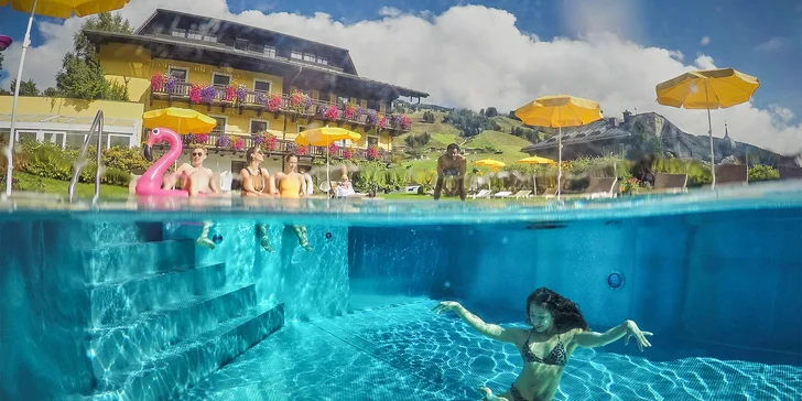 Rakouské Alpy: krásný hotel s wellness, střešní zahradou a polopenzí i karta plná slev a atrakcí zdarma