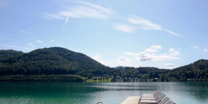 Rodinná dovolená v Korutanech: 3* hotel u jezera Klopeiner, soukromá pláž, snídaně
