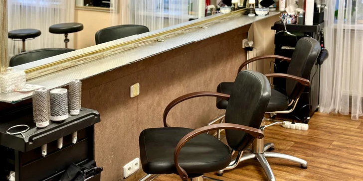 Dámské kadeřnické balíčky pro krátké i dlouhé vlasy: střih, barva i melír