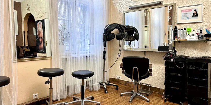 Dámské kadeřnické balíčky pro krátké i dlouhé vlasy: střih, barva i melír