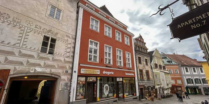 Apartmán v centru Českého Krumlova: výhled na zámek, kapacita až 8 osob