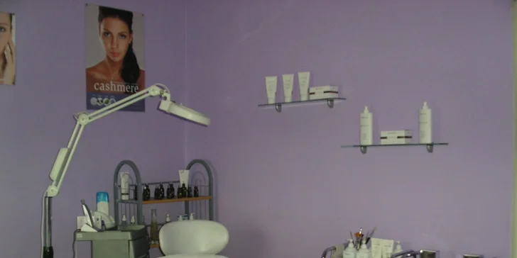 Komplexní kosmetické ošetření s kyselinou hyaluronovou