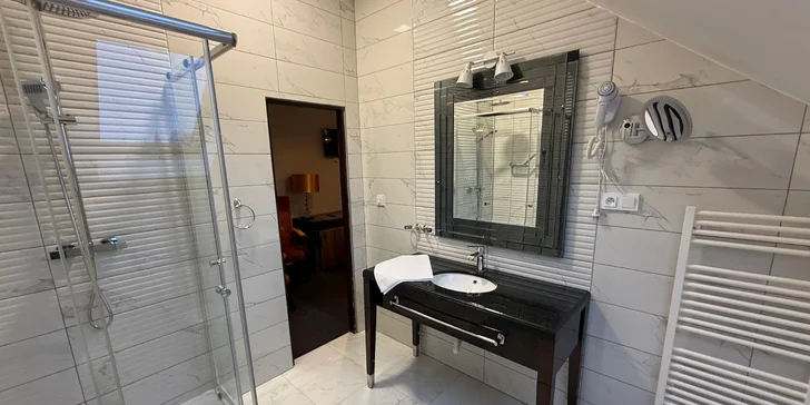 Českosaské Švýcarsko: nový hotel s wellness, snídaně či polopenze i výlety k Pravčické bráně