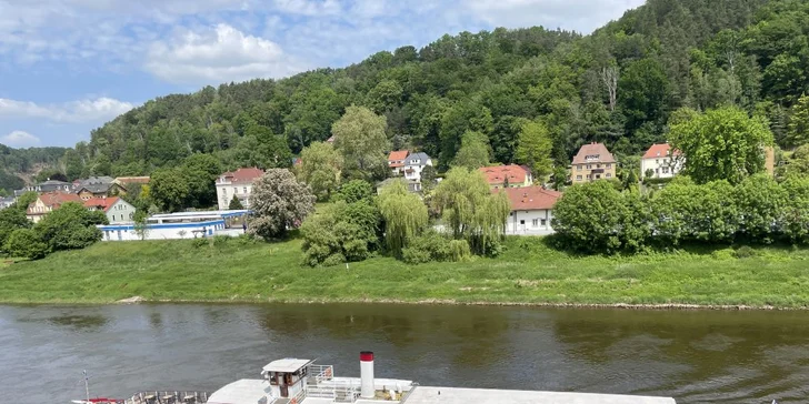 Lodní lístek na plavbu historickým parníkem z Ústí n. L. na pevnost Königstein s obědem, večeří, živou hudbou a průvodcem po celý den