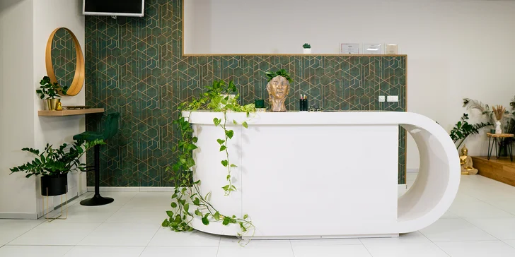 Kosmetické ošetření pro všechny typy pleti: čištění, peeling i redukce vrásek