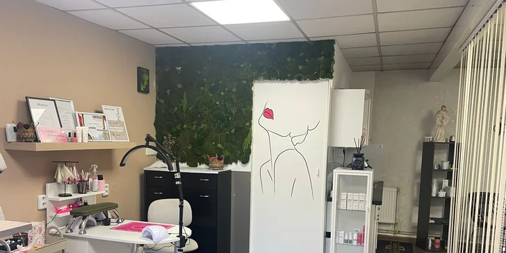 80 minut kosmetické péče: diagnostika, čištění UV světlem a ošetření na míru vaší pleti