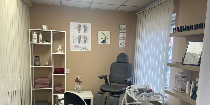80 minut kosmetické péče: diagnostika, čištění UV světlem a ošetření na míru vaší pleti