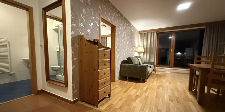 Útulné horské apartmány až pro 8 lidí v srdci Krkonoš: posezení u táboráku i výlety do okolí