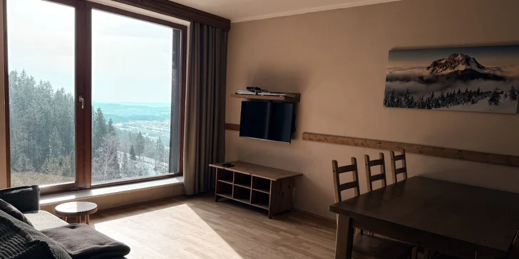 Útulné horské apartmány až pro 8 lidí v srdci Krkonoš: posezení u táboráku i výlety do okolí