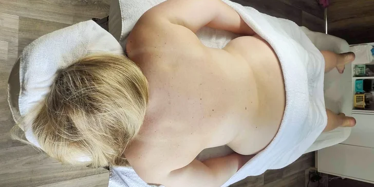 Sportovní masáž zad a šíje, relaxační velvet touch nebo ájurvédská masáž celého těla