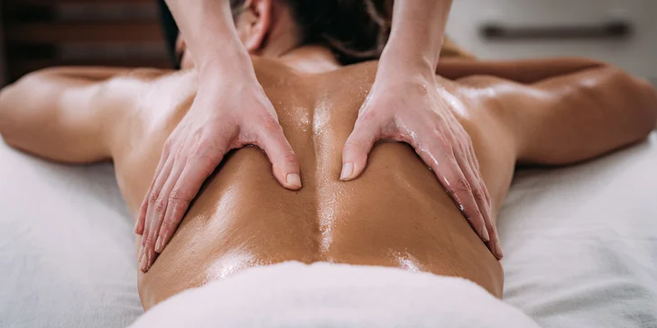 Sportovní masáž zad a šíje, relaxační velvet touch nebo ájurvédská masáž celého těla