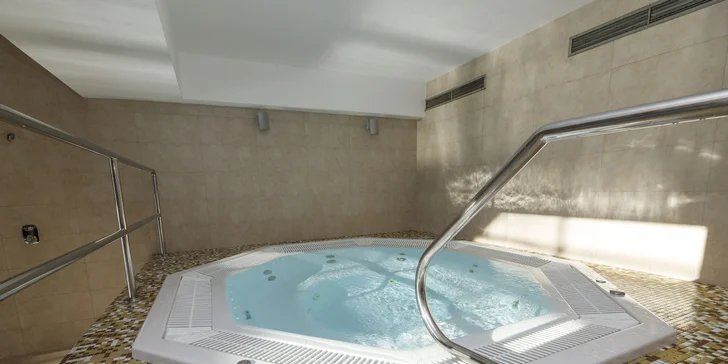 Pobyt v Beskydech: polopenze a relax ve wellness, turistické trasy, areál plný atrakcí a sleva na ně