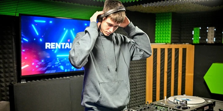 Naučte se DJing: pronájem zkušebny, lekce s profesionálem