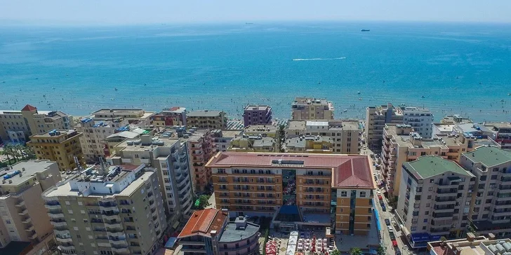 Dovolená v Albánii: 4* hotel pár kroků od pláže, vč. snídaně, vlastní doprava