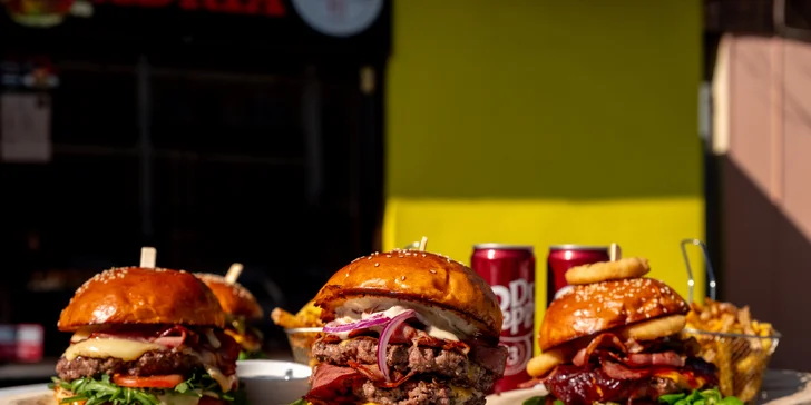 1 nebo 2 burgery dle výběru nebo menu vč. příloh a nápojů