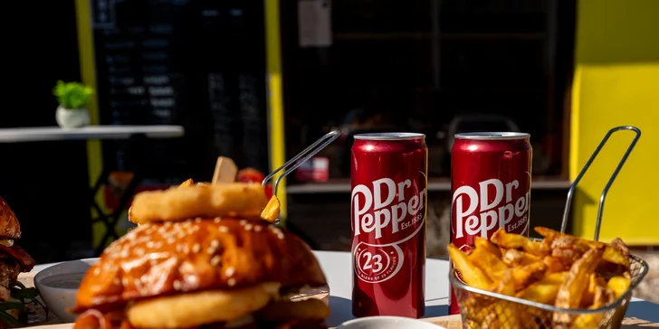 1 nebo 2 burgery dle výběru nebo menu vč. příloh a nápojů