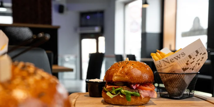 Burgery a hranolky pro 1 nebo 2 osoby v novém podniku na Stodolní