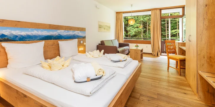 Rakouské Alpy: hotel s výhledem na oblast Dachstein, snídaně i wellness