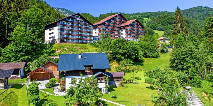Rakouské Alpy: hotel s výhledem na oblast Dachstein, snídaně i wellness