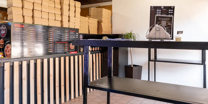 Masové prkno plné kuřecích křídel, žeber i miniburgerů: 1 kg nebo 1,5 kg
