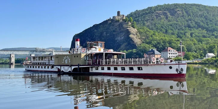 Lodní lístek na plavbu historickým parníkem z Ústí n. L. na pevnost Königstein s obědem, večeří, živou hudbou a průvodcem po celý den