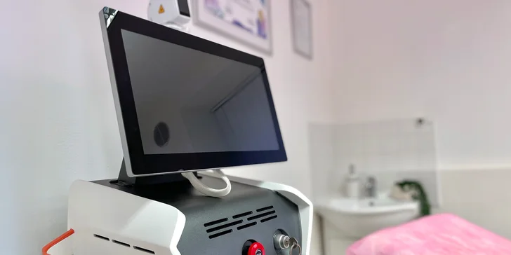 Laserová epilace pro pány partie dle výběru: obličej, nohy, záda, ruce i krk