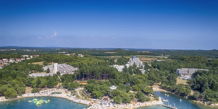 Dovolená v Poreči: 3* apartmány až pro 6 os. i vstup do bazénů a dětské herny
