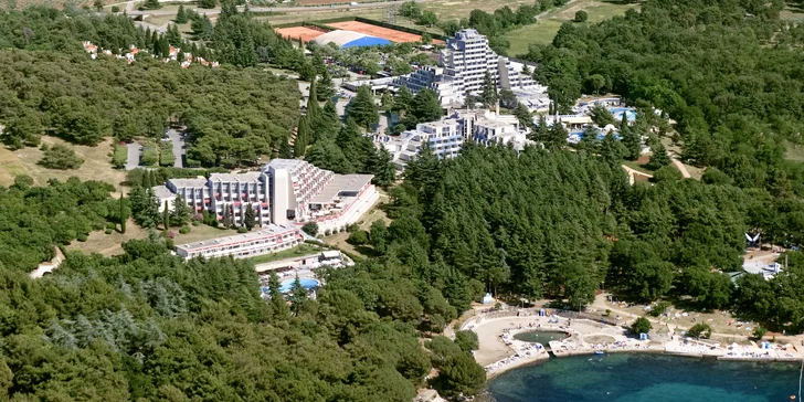 Dovolená v Poreči: 3* apartmány až pro 6 os. i vstup do bazénů a dětské herny