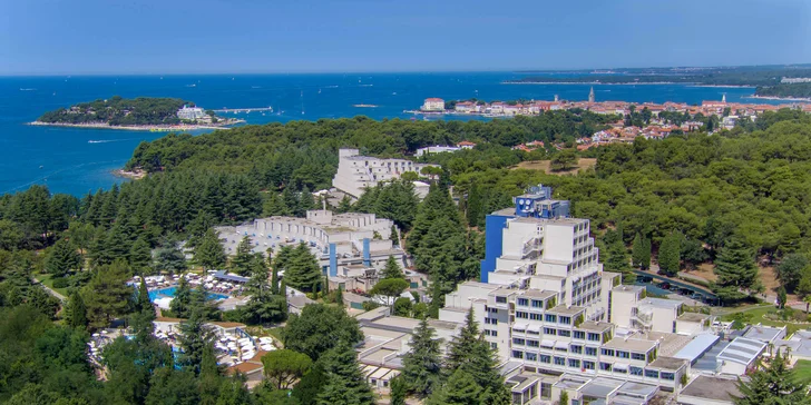 Dovolená v Poreči: 3* apartmány až pro 6 os. i vstup do bazénů a dětské herny