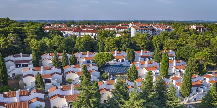 Dovolená v Poreči: 3* apartmány až pro 6 os. i vstup do bazénů a dětské herny