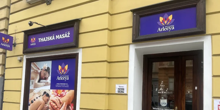 Thajská masáž olejová i aromaterapeutická: záda, ramena či celé tělo, 60–90 min.