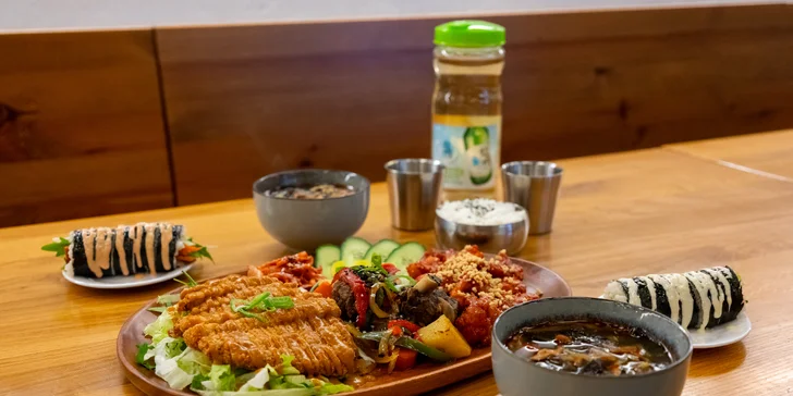 Korejské degustační menu pro 2 osoby: kimbab, žebra i domácí kimchi