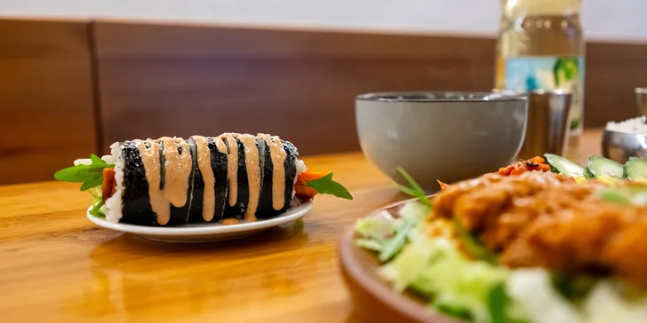 Korejské degustační menu pro 2 osoby: kimbab, žebra i domácí kimchi