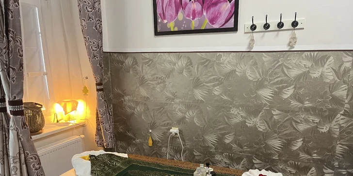Thajská masáž podle výběru: 30, 60 či 90 min., klasická, olejová i bylinná ad.