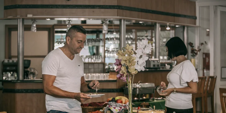 Lázně Zalakaros: dovolená s wellness a snídaní, slevy do restaurací a 2 děti zdarma