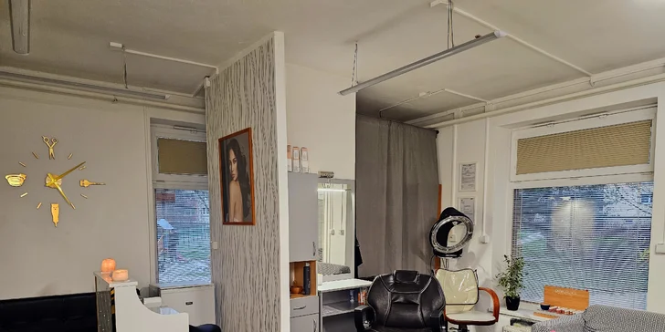 Barvení, zesvětlení, střih, styling, kúra i čištění Malibu C pro všechny délky vlasů