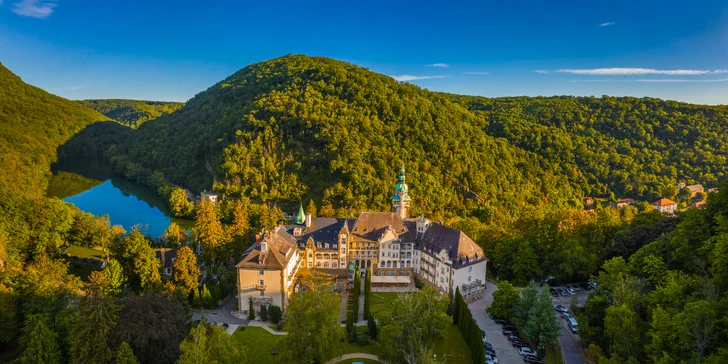 Pobyt u lázní Ellipsum: příjemný hotel s polopenzí, wellness i slevou na masáž
