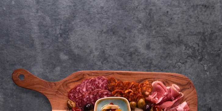 Gastronomický pohled do Středomoří: tříchodové menu včetně nápojů pro 2 osoby