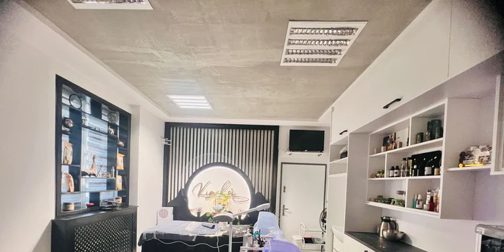 Rituál s bylinným mytím a napářkou hlavy a obličeje vč. masáže i čištění pleti