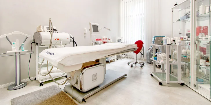 Liftera SMAS lifting: okamžité zpevnění kontur, redukce podbradku a vypnutí pleti