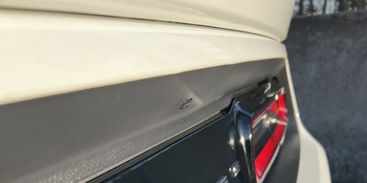 Zapůjčení vozu Dodge Challenger s výkonem 330 koní na 12 hod. až celý víkend