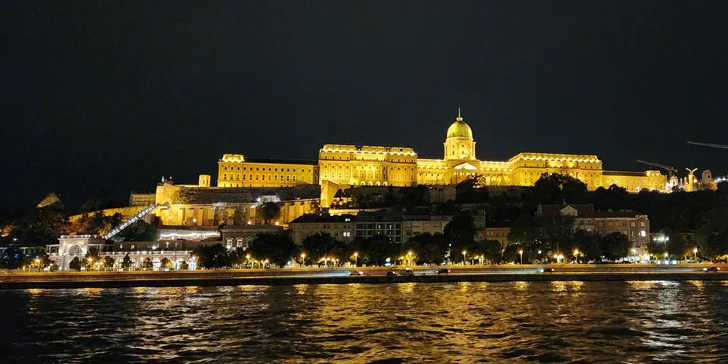 Pohádková Budapešť: vyhlídková plavba po Dunaji i varianty s nápoji a večerní plavba s folklorním programem