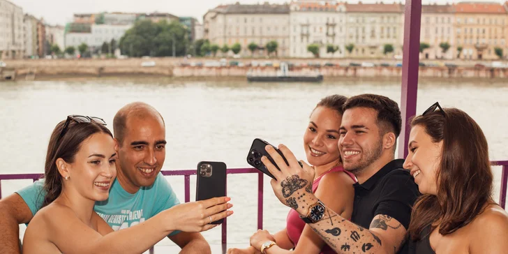 Pohádková Budapešť: vyhlídková plavba po Dunaji i varianty s nápoji a večerní plavba s folklorním programem