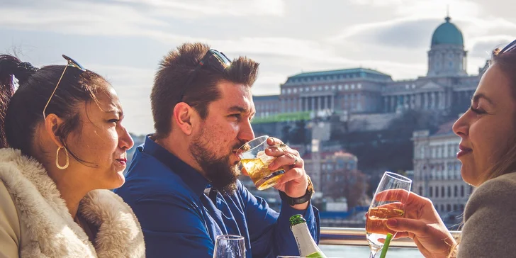 Pohádková Budapešť: vyhlídková plavba po Dunaji i varianty s nápoji a večerní plavba s folklorním programem